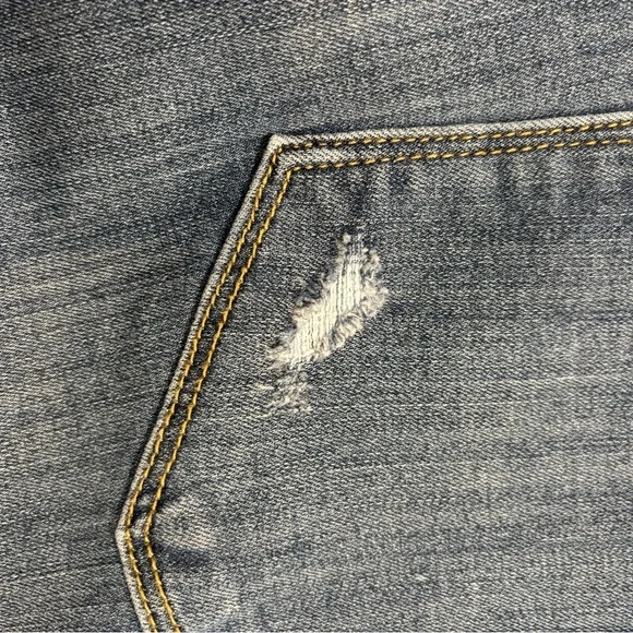 NWT Judy Blue Mid Rise Distressed Pull On Skinny Jeans - Picture 2 of 6